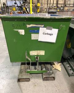 lot 1104 image: Auto Dump Hopper
