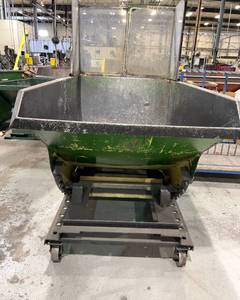 lot 1142 image: Scrap Hopper