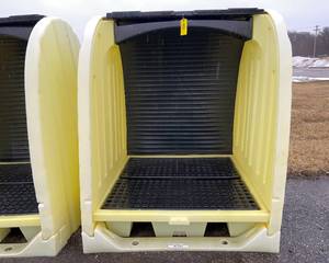 lot 1009A image: Covered Spill Containment w Drain
