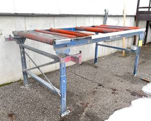 lot 917 image: Parts Conveyor