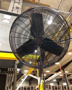 lot 884 image: Electric Fan and Bracket