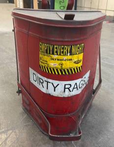 lot 2070 image: Oily Waste Can