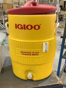 lot 2405 image: Industrial Igloo Jug