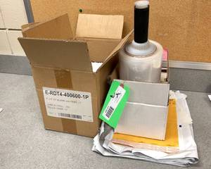 lot 1651 image: Shipping Supplies