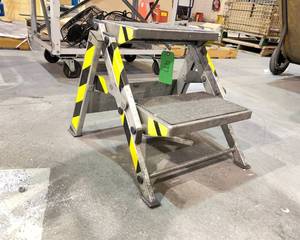 lot 477 image: Commercial Step Stool