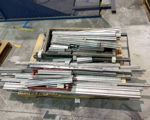 lot 2619 image: Aluminum T-Slot or 8020