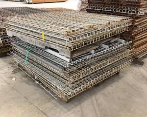 lot 932 image: Pallet Rack Grates 4 ft deep