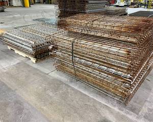lot 931 image: Pallet Racking Grates - 2 pallets