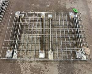 lot 930 image: New Pallet Rack Grates (2)