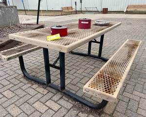 lot 1815 image: Outdoor Picnic Table