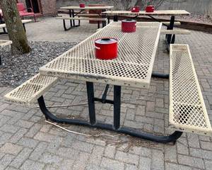 lot 1816 image: Outdoor Picnic Table