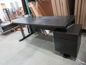 lot 126 image: FURNITURE RESOURCES FLOATING STYLE BLACK DESK