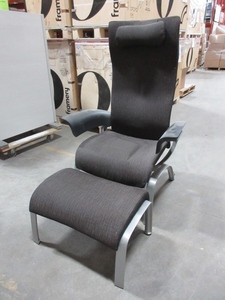 lot 525 image: HERMAN MILLER SLEEK RECLINING CHAIR WITH OTTOMAN