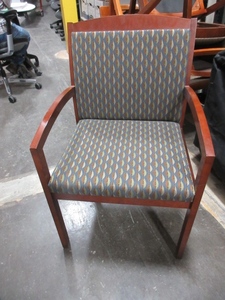 lot 534 image: WAITING ROOM CHAIRS