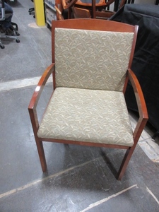 lot 535 image: WAITING ROOM CHAIRS
