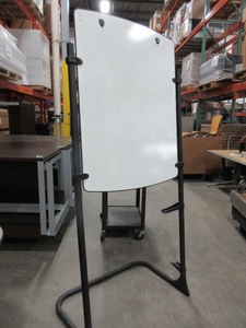 lot 159 image: SILHOUETTE EASEL