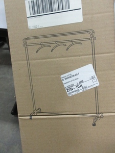lot 163 image: LARGE CAPACITY GARMENT RACK