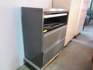lot 605 image: METRO SYSTEMS LATERAL FILE UNITS