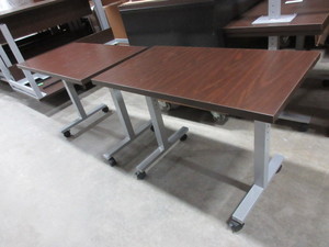 lot 148 image: OFS, ROLLING, HEIGHT ADJUSTABLE WORK TABLES