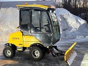 Hustler 3500 Commercial Snow-Removal Tractor