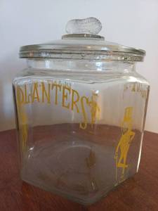 lot 8 image: Planters Peanut Jar