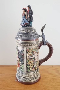 lot 18 image: Old Gerz Stein