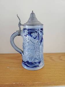 lot 29 image: Beer Stein