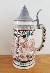 lot 52 image: Relief Stein