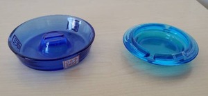 lot 99 image: 2 Vintage Ashtrays