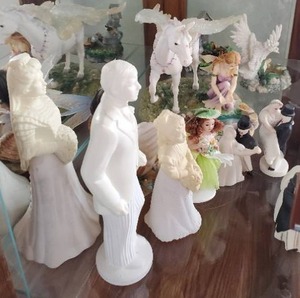 lot 275 image: Collection of misc. Collectibles