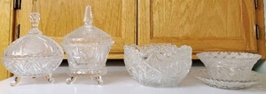 lot 276 image: 4 Glass Candy Jars