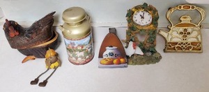 lot 281 image: Collection of Farmhouse Dcor
