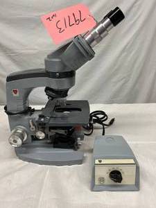 American Optical Spencer Professional Binocular Microscope Includes 2 Objectives w Illuminator Base &amp TRANSFORMER - Excellent Working Condition