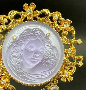 lot 111 image: Kirks Folly Dream Angel Brooch