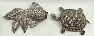 lot 113 image: Sterling Silver and Marcasite Turtle and Bird Brooches