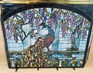 lot 5 image: Stunning Stained Glass Peacock Themed Fireplace Screen