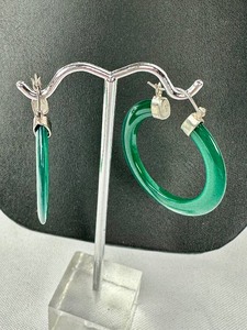 lot 266 image: Two Pairs of GJS Hoop Earrings