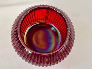 lot 143 image: Vintage Iridescent Fenton Bowl