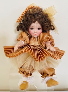 lot 78 image: Marie Osmond Dolls and More