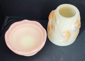 lot 75 image: Fenton Burmese Atlantis Fairy Lamp Light with Hand Painted Koi Fish