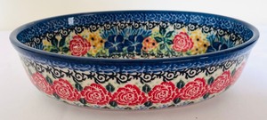lot 89 image: Unikat Polish Pottery Casserole Dishes and Lidded Dish