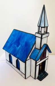 lot 175 image: Grouping of 4 Stained Glass Village Buildings