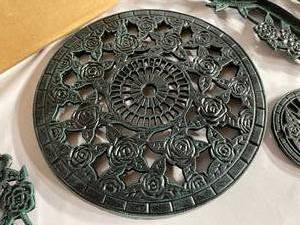 lot 387 image: 2 Metal Verdigris Round End Tables