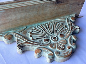 lot 376 image: Decorative Shabby Chic Style Wooden Wall Mount Shelf