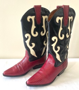 lot 34 image: Giddy Up Nine West Womens Western Boots