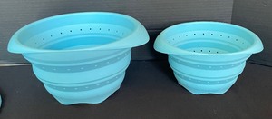 lot 235 image: Terrific Turquoise Silicone Strainers