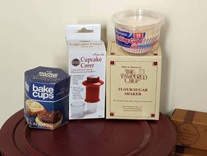lot 294 image: Baking Essentials and Chantal Pie Plate