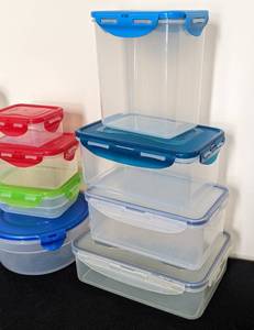 lot 302 image: Lock & Lock Plastic Storage Containers