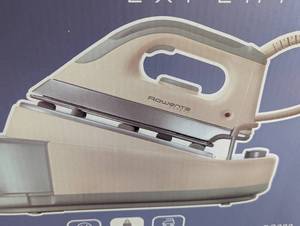 lot 419 image: New Rowenta Expert DG980 Iron