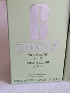 lot 422 image: Three New Clinique Bar Face Soaps
